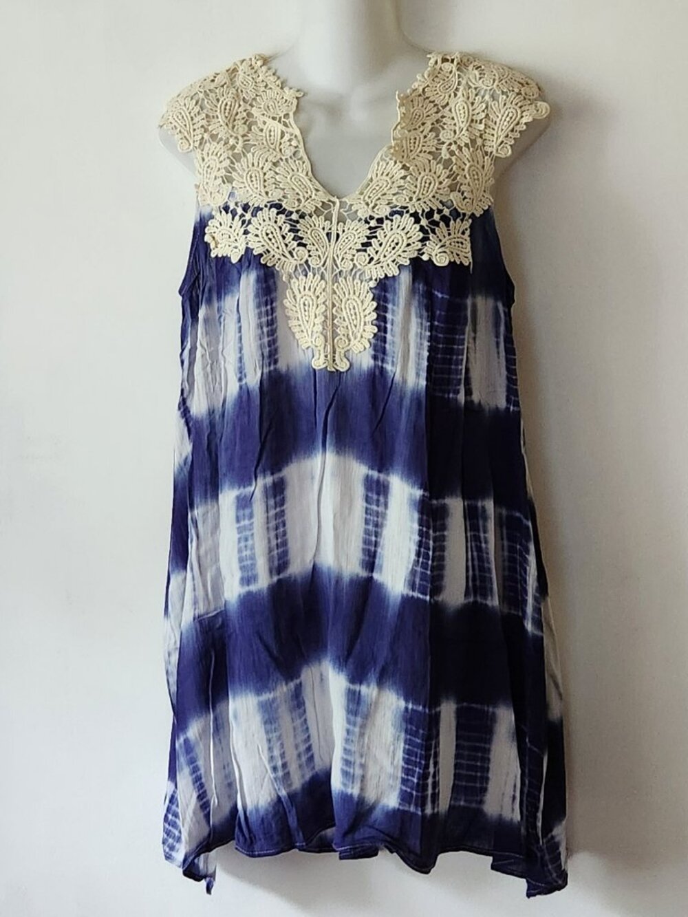 Umgee mini dress sz S Lace tie dye blue white NWT